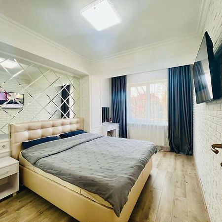 Central Eco View Apartment Кишинев Екстериор снимка